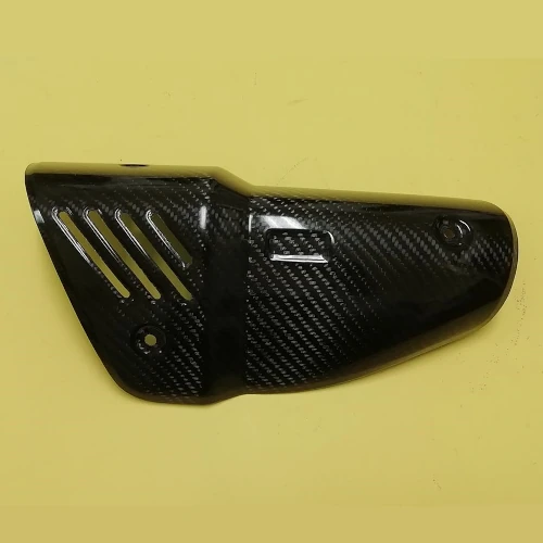 Guard for titanium Akrapovic slip-on | glossy twill carbon