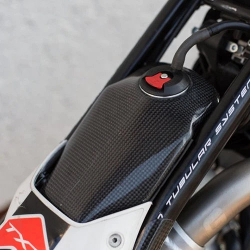 Fuel tank 1.25 liters | glossy carbon