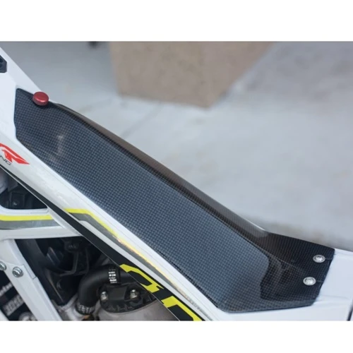 Fuel tank cover | glossy carbon