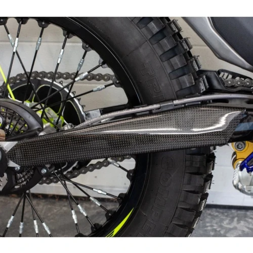 Couple of swingarm guards | glossy carbon