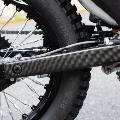 Couple of swingarm guards | glossy carbon