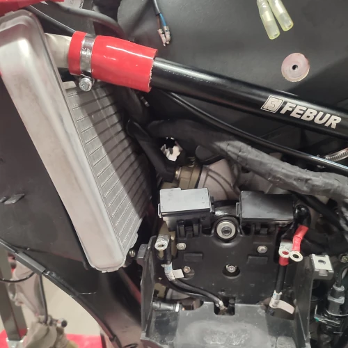 Additional water oil cooler | it does not fit thermostatic valve | Febur