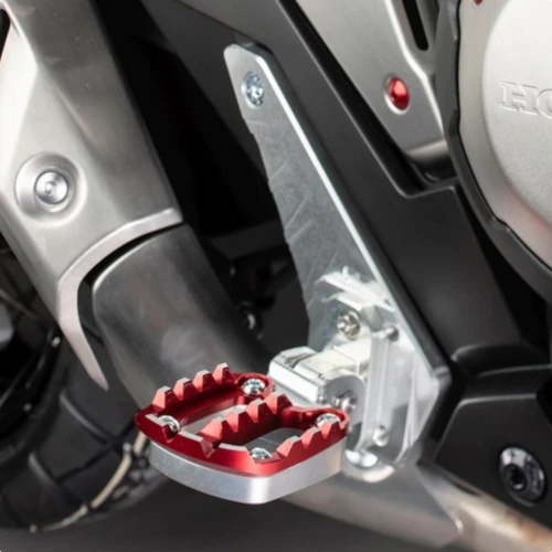 Couple of red pliable footpegs | Lightech