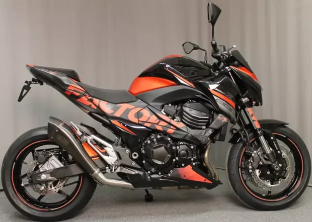 Kit adesivi Kawasaki Z800 2